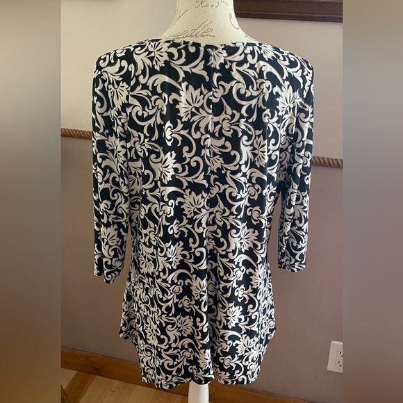 Ladies Ispiri top XL - Picture 2 of 6